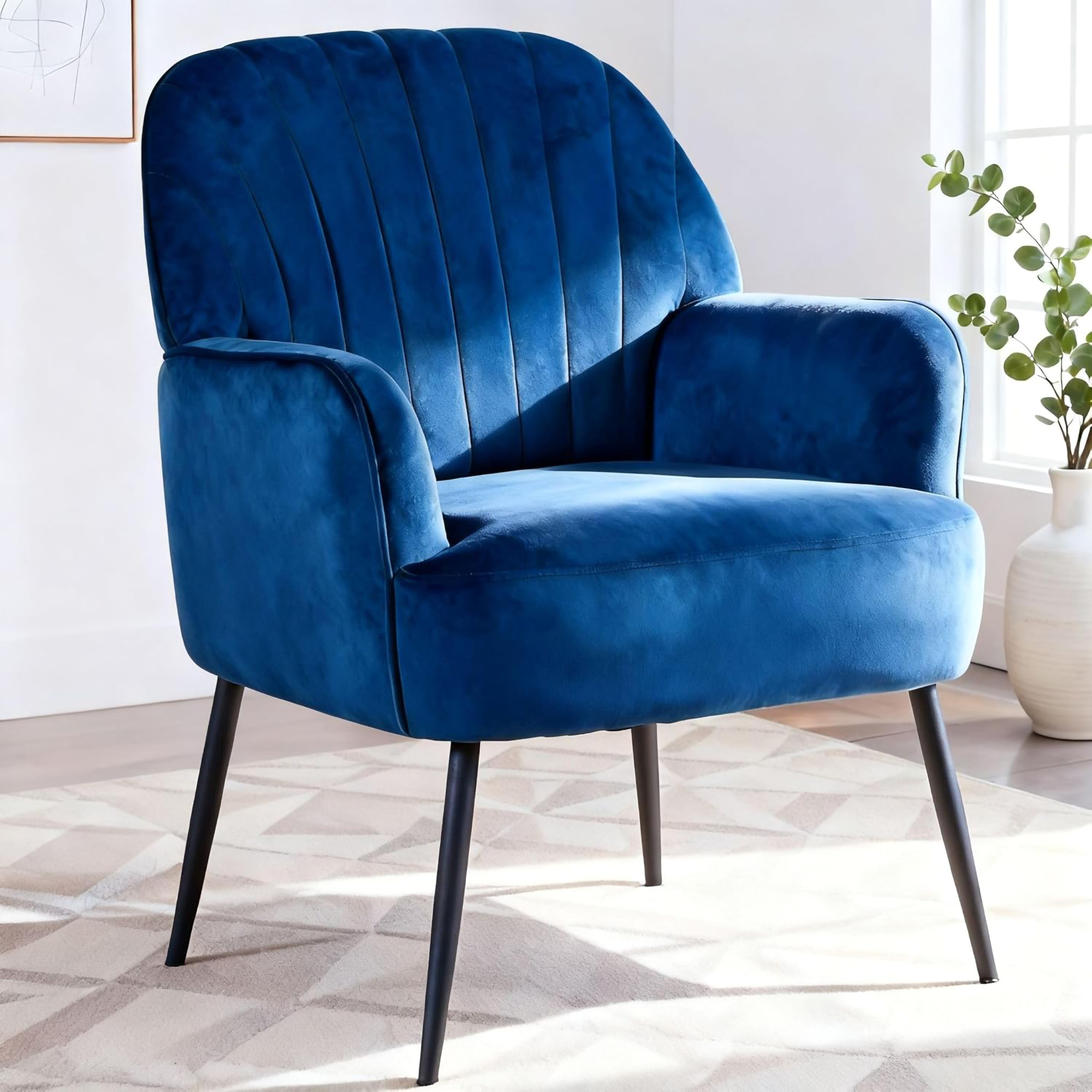 Sillón moderno de terciopelo tapizado con patas de metal para sala de estar, azul