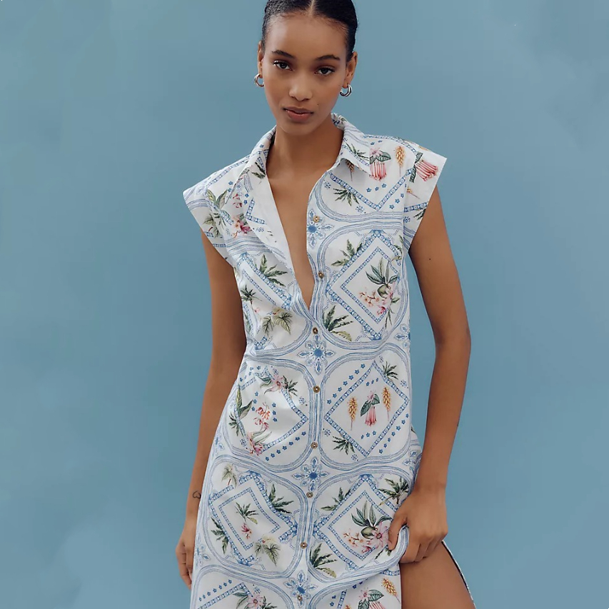 Vestido midi estilo vintage con manga casquillo y botones frontales