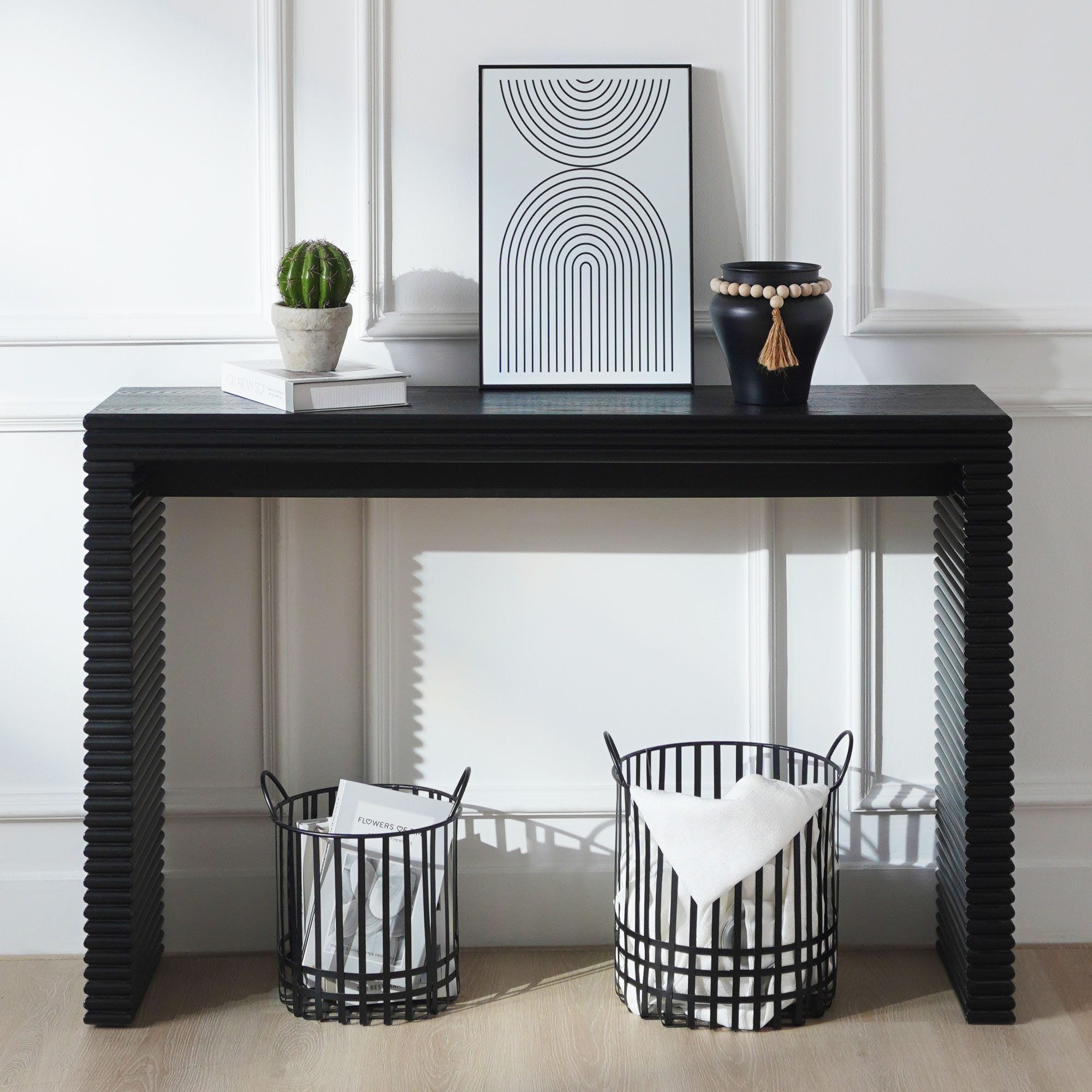 Modern Black Console Table With Ribbed Design,Wood Console Table, 47  W Entryway Table,Black Entry Table Narrow Console Table, Modern Hallway Table, Modern Sofa Table, Living Room Table