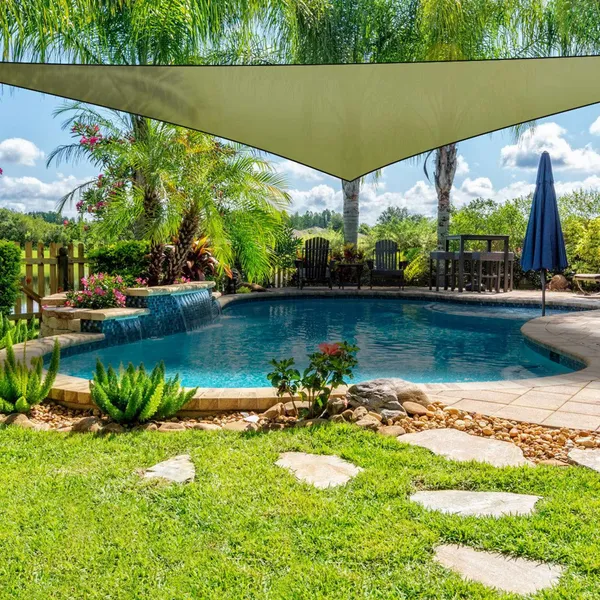 Toldo vela triangular de 9.84 pies para patio, cubierta de sombra y protección solar