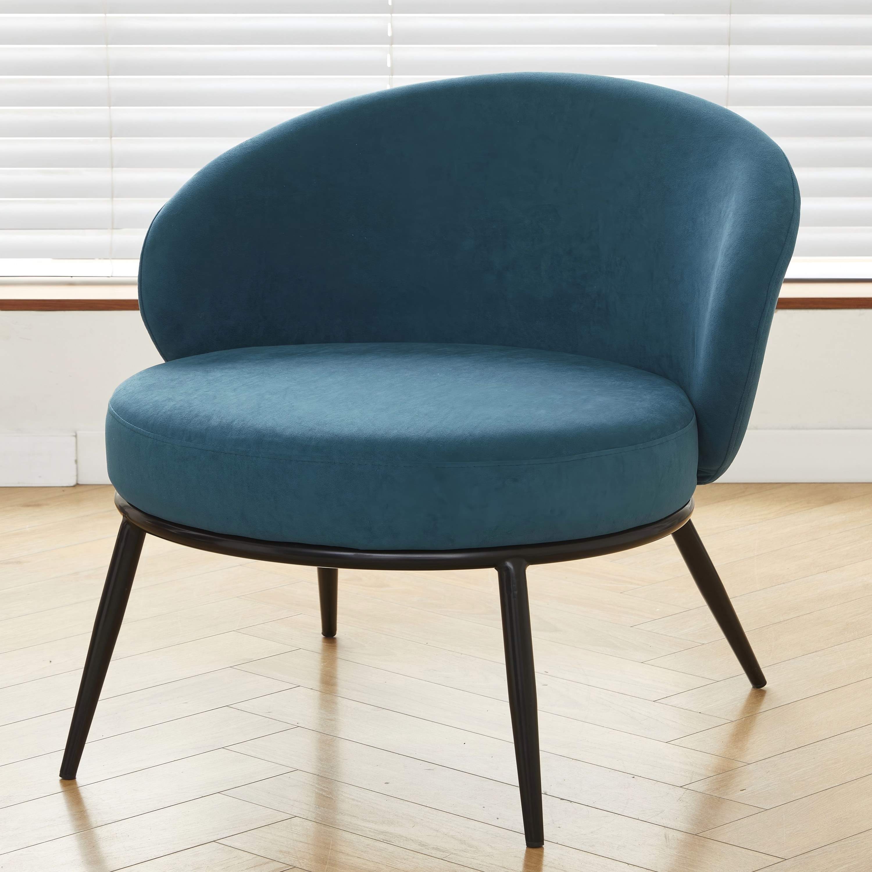 Sillón redondo de terciopelo, moderno de mediados de siglo, tapizado, patas de metal