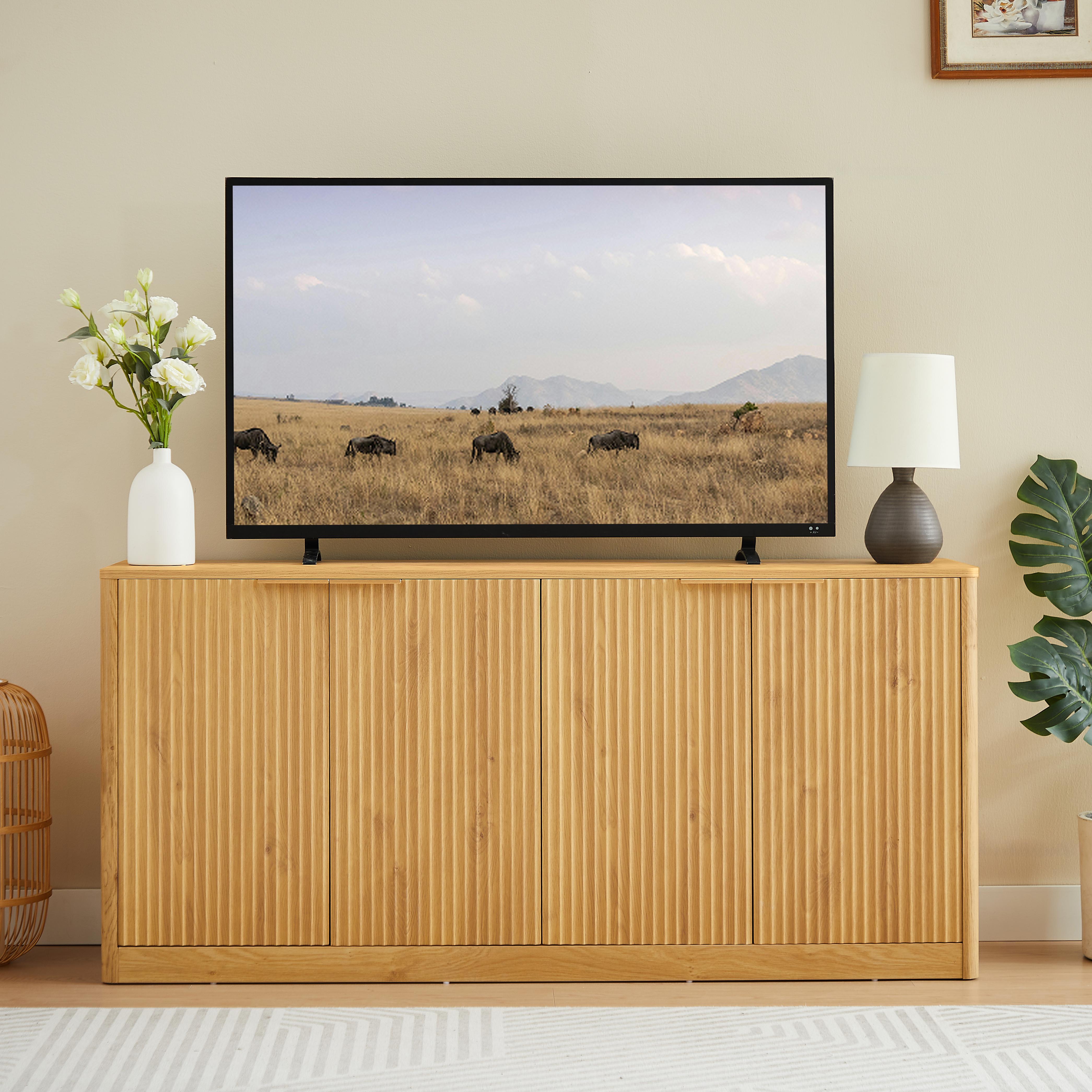 59-inch Modern Wavy Sideboard, Curved Contour Design Storage Cabinet, 4-door Cabinet With Storage Function, Suitable For Kitchen Bedroom Living Room, Natural, 59.0 L X 15.7 W X 27.7 H