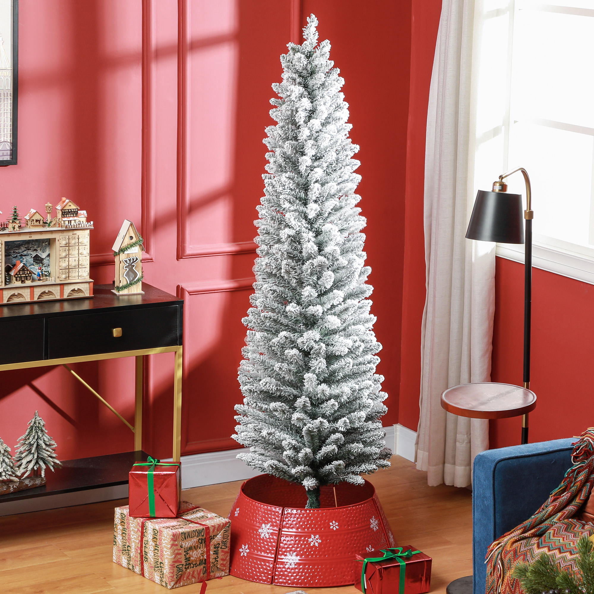 Árbol de Navidad artificial delgado de 6 pies con ramas efecto nieve y base de metal