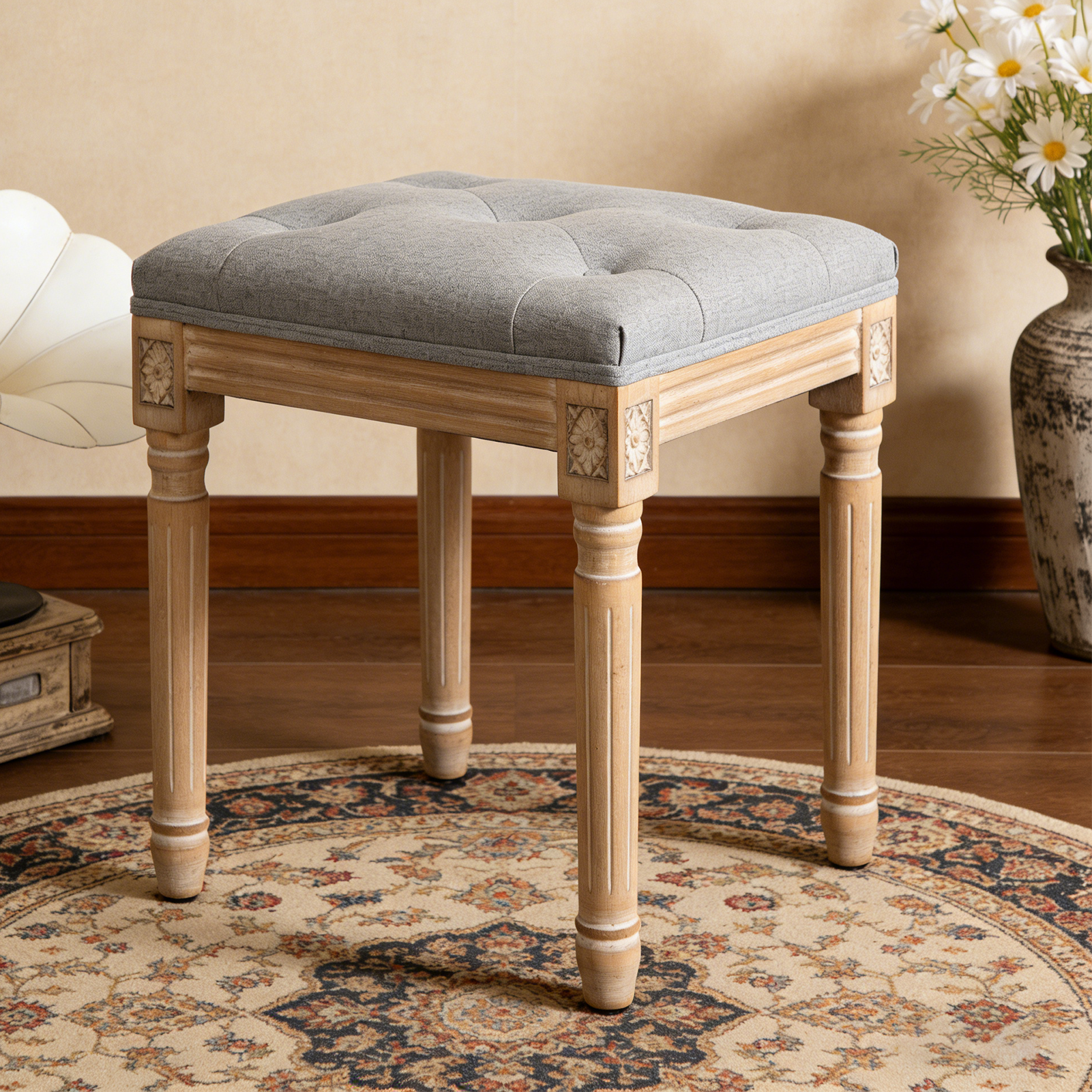 Taburete de tocador tapizado de lino con patas de madera tallada, banco para dormitorio, gris.