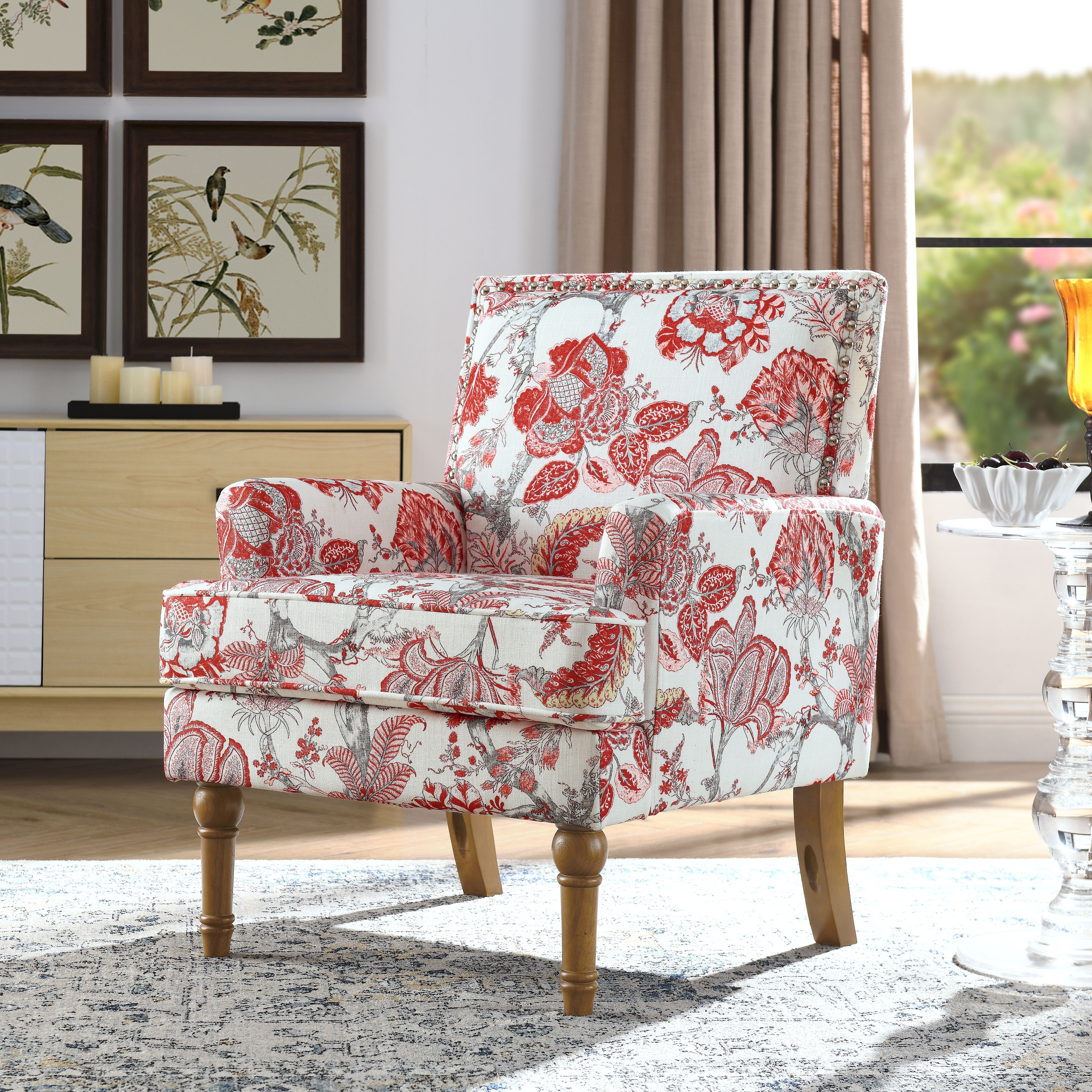 Sillón decorativo floral tapizado con tachuelas, patas de madera sólida, estilo rústico