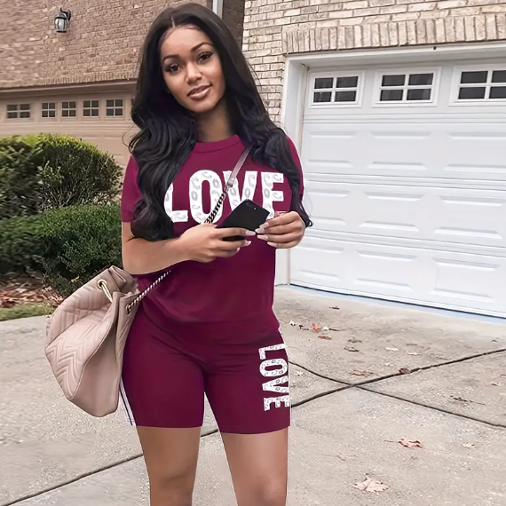 Conjunto casual de dos piezas con estampado "Love"