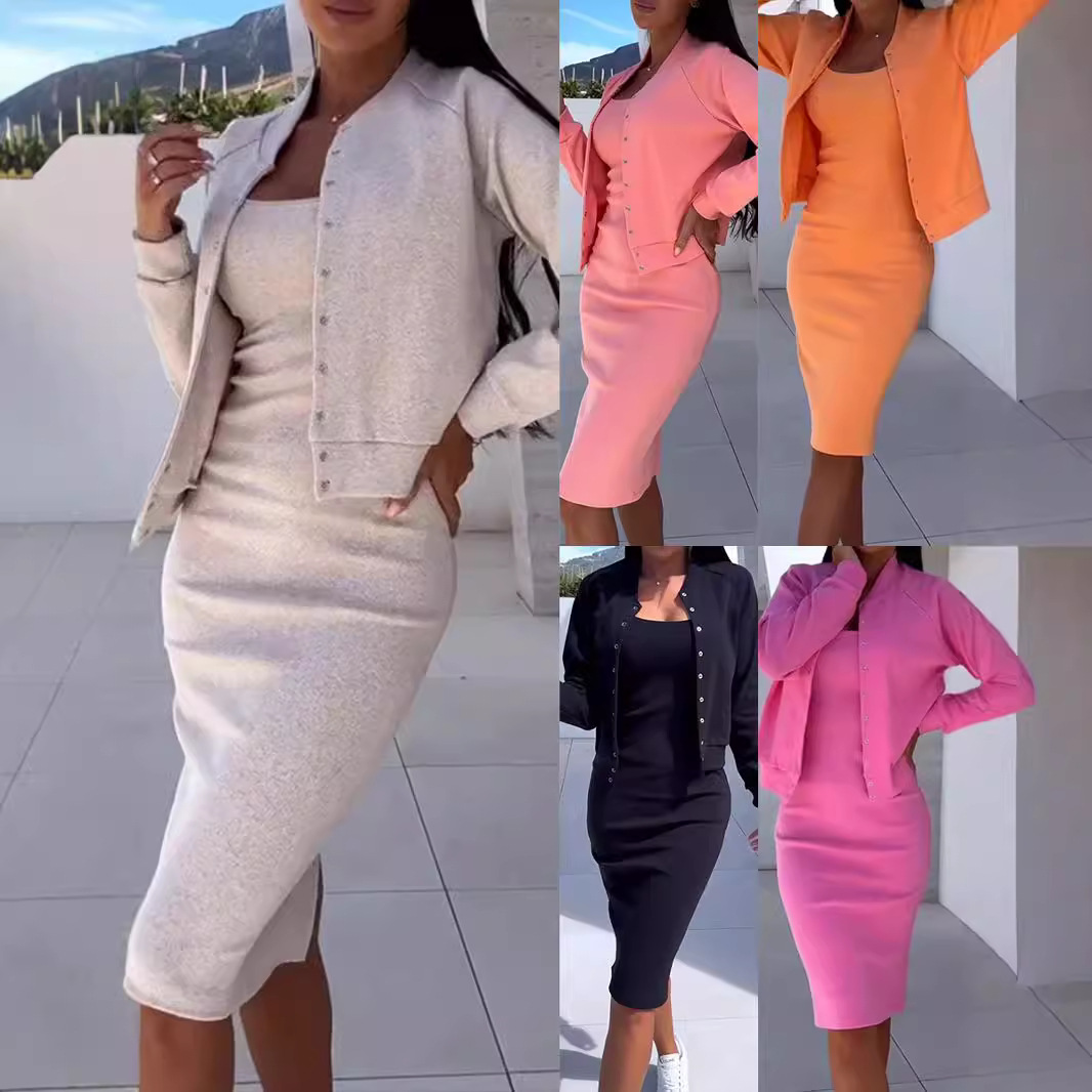Conjunto de dos piezas con falda de tirantes y top