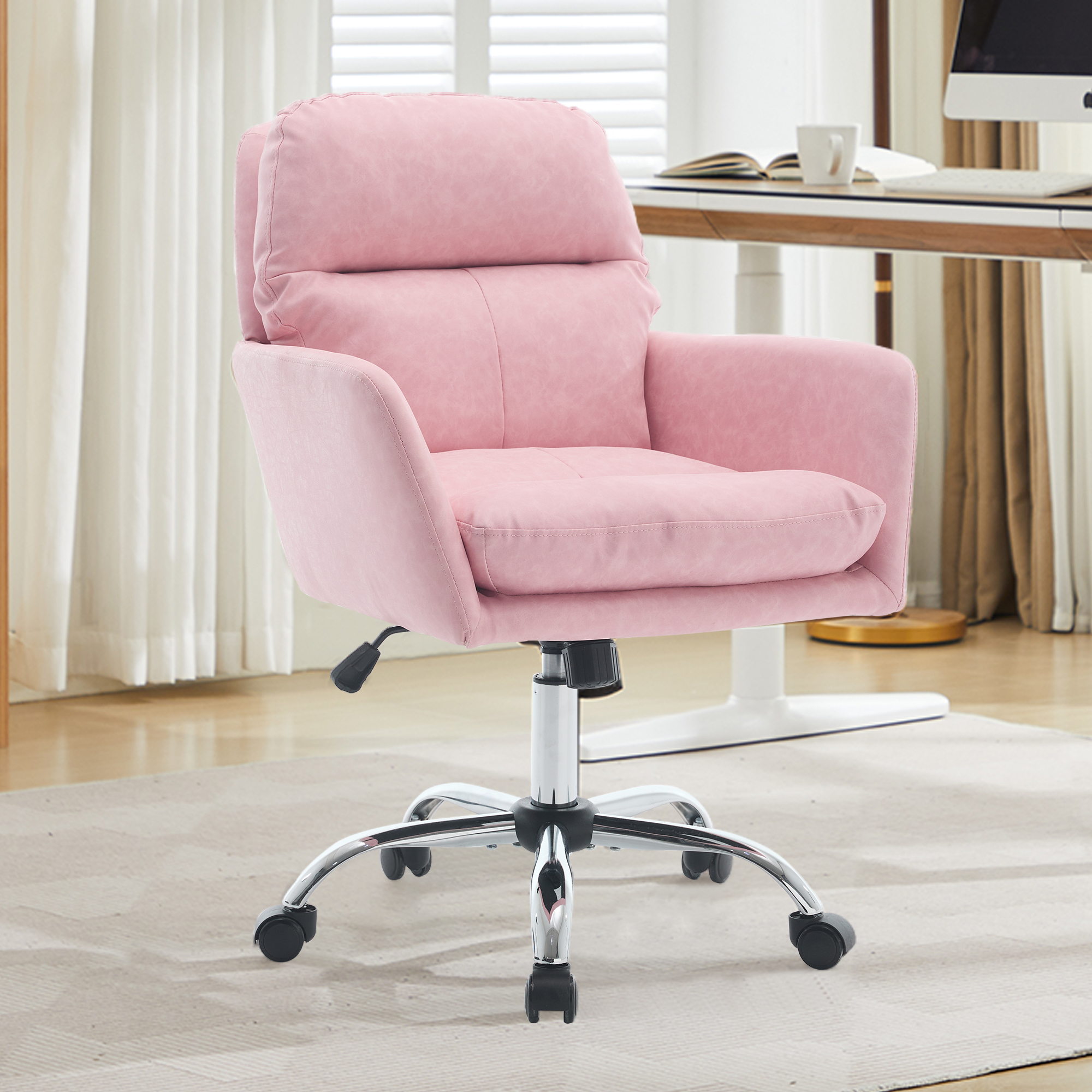 Silla de oficina de cuero sintético con base negra, altura ajustable.