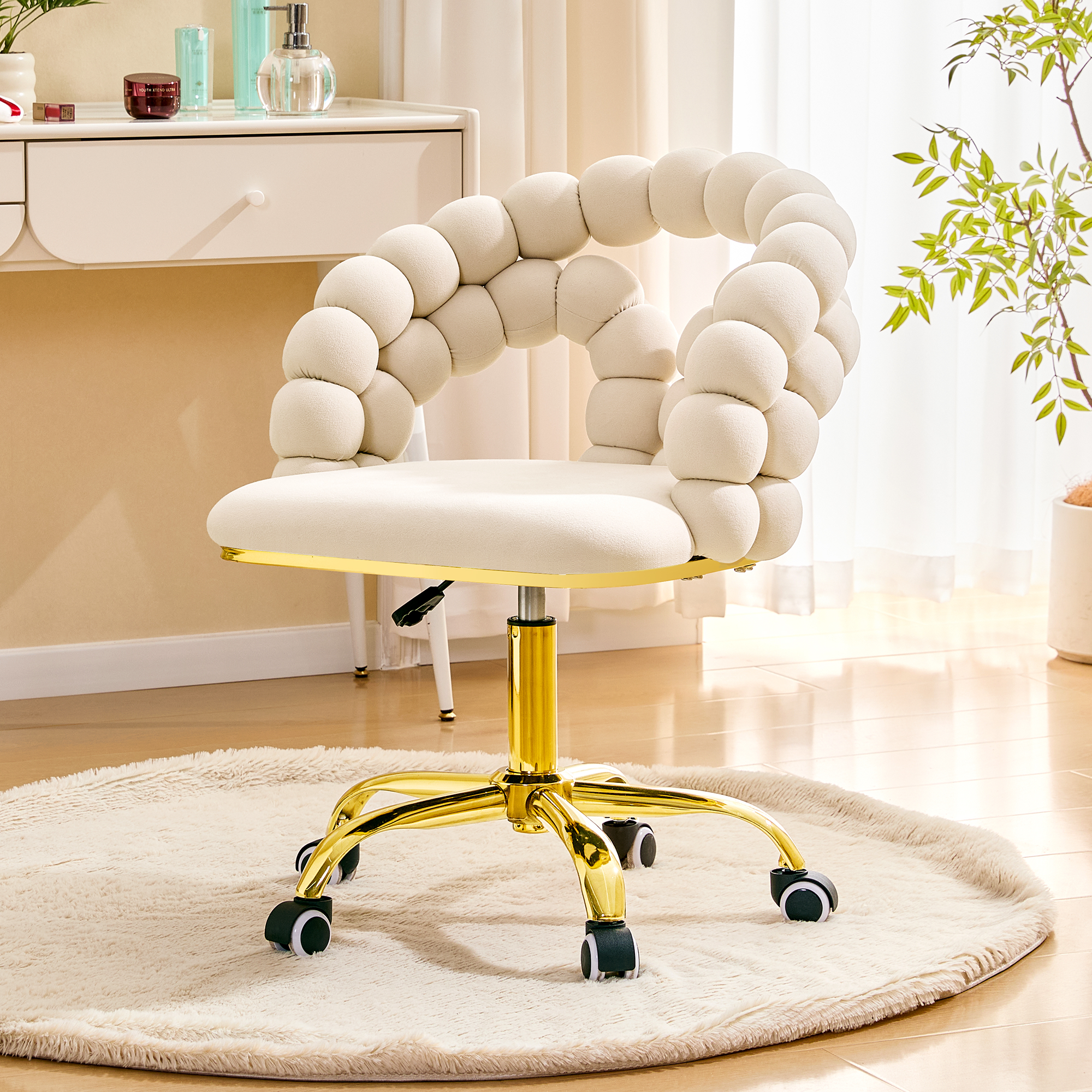 Silla de Escritorio Giratoria de Terciopelo Beige, Respaldo Burbuja, Base Dorada