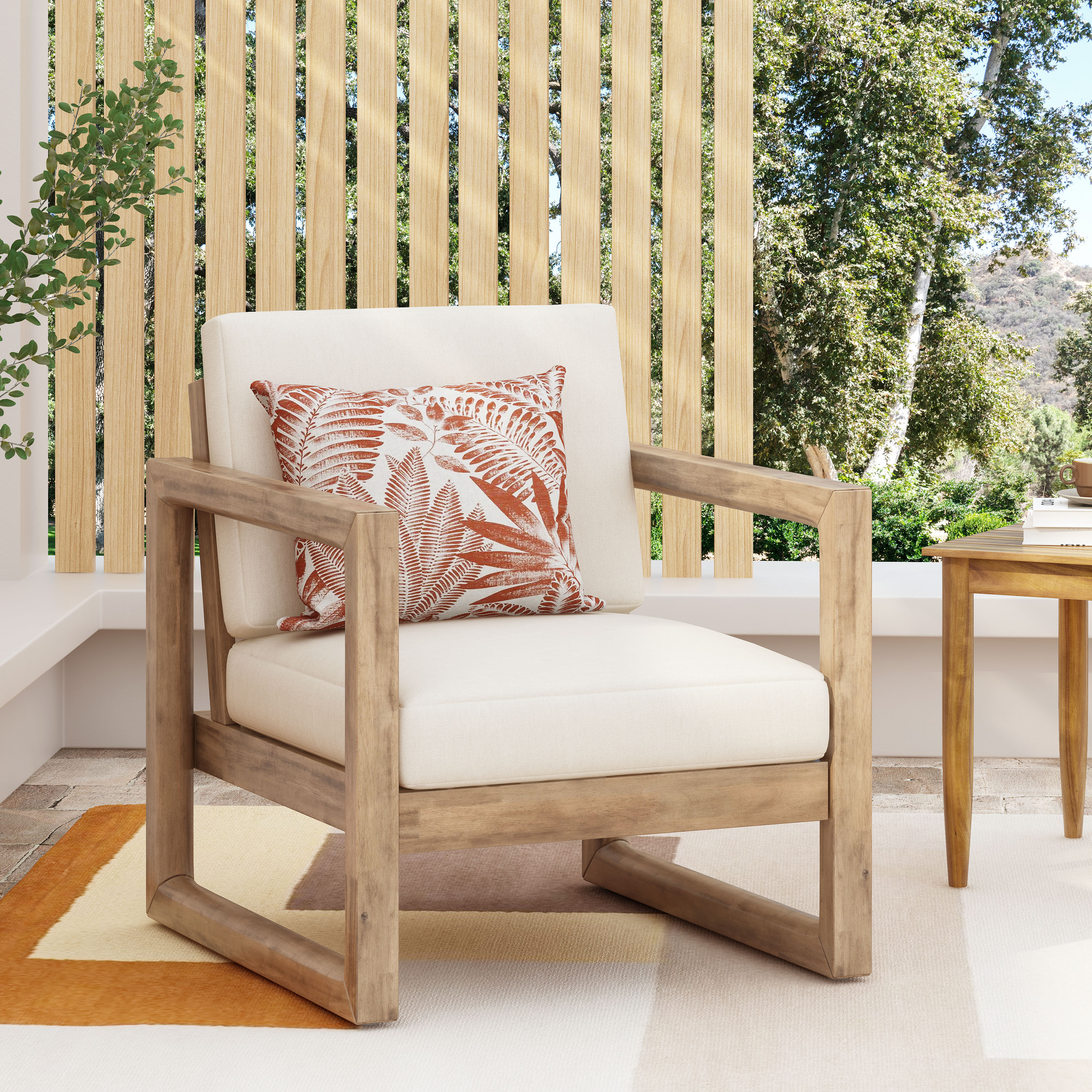 Sillón club para exterior de madera de acacia con cojín impermeable beige