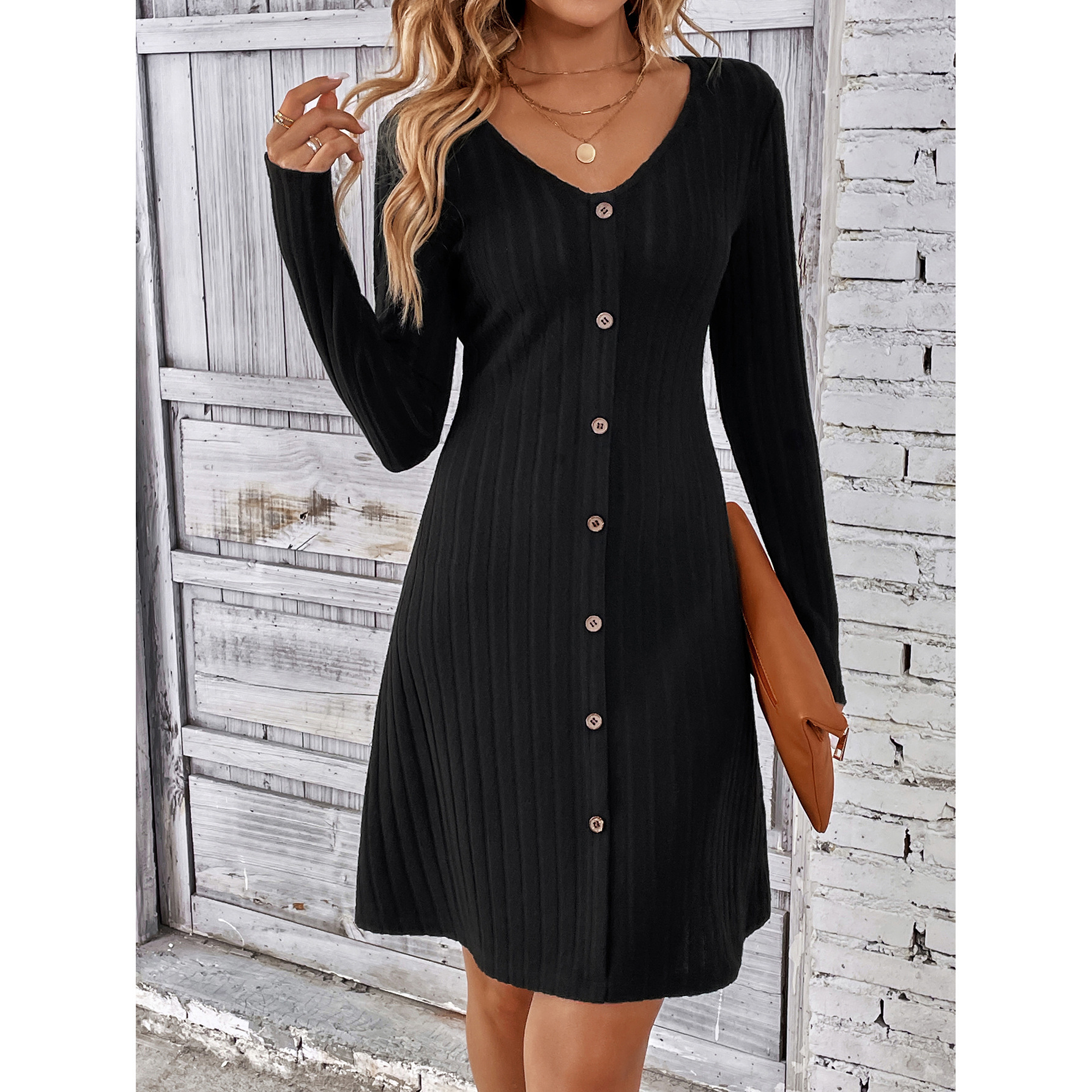 Vestido de mujer de manga larga con botones en la cintura