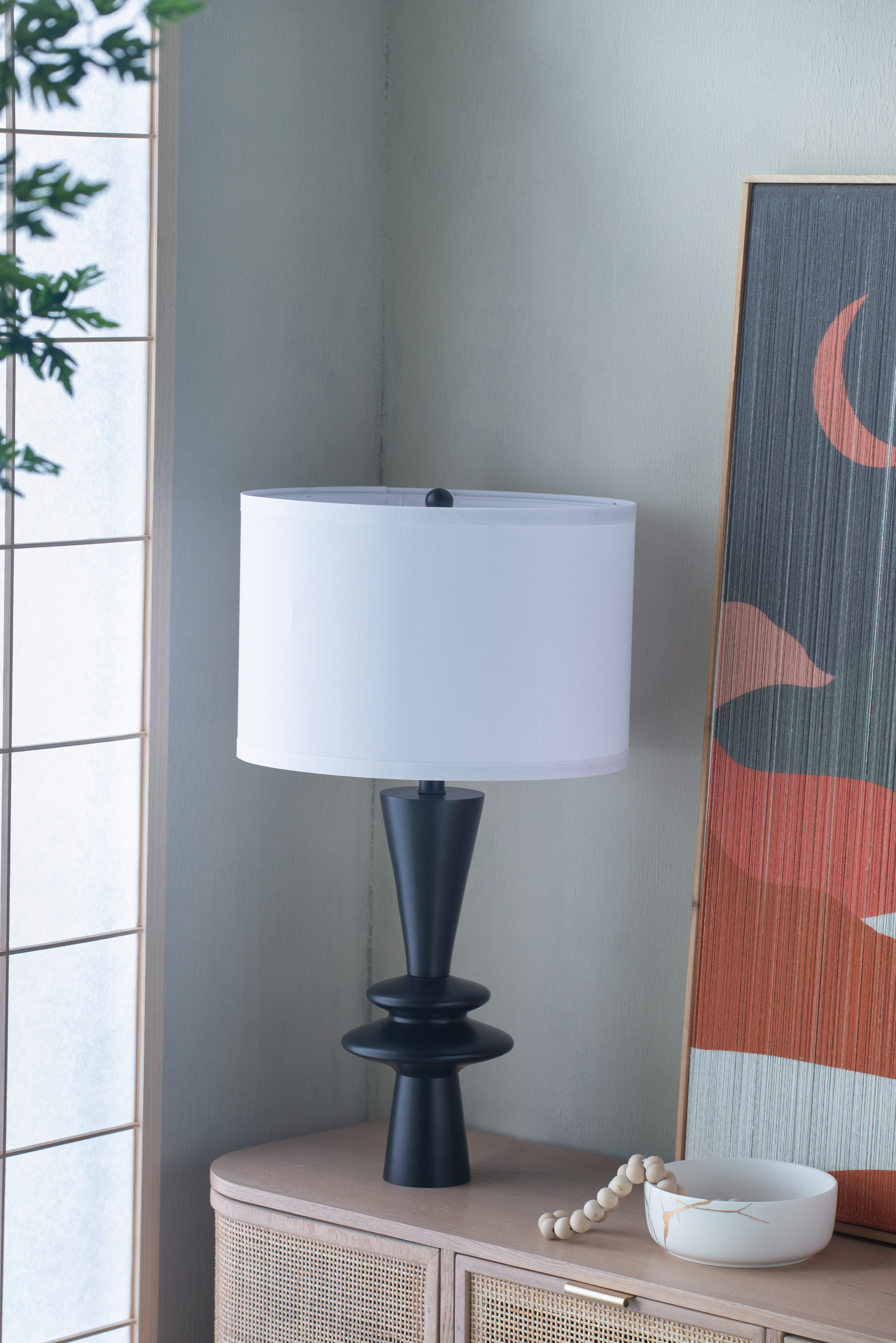 Lámpara de Mesa de Aluminio Negro con Pantalla Blanca y Detalles Redondos