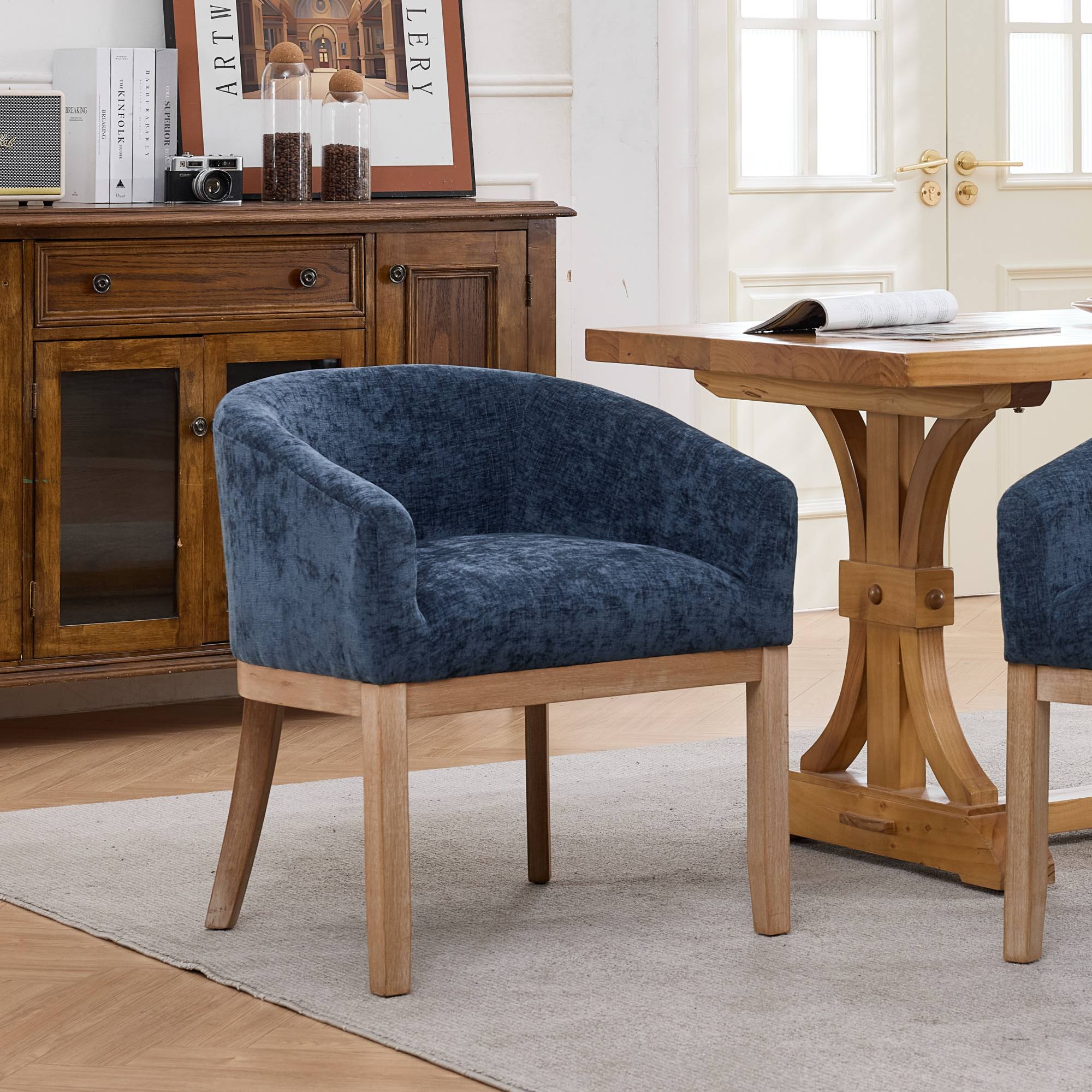 Silla de comedor moderna tapizada con brazos, de lino estilo rústico y estructura de madera, Azul