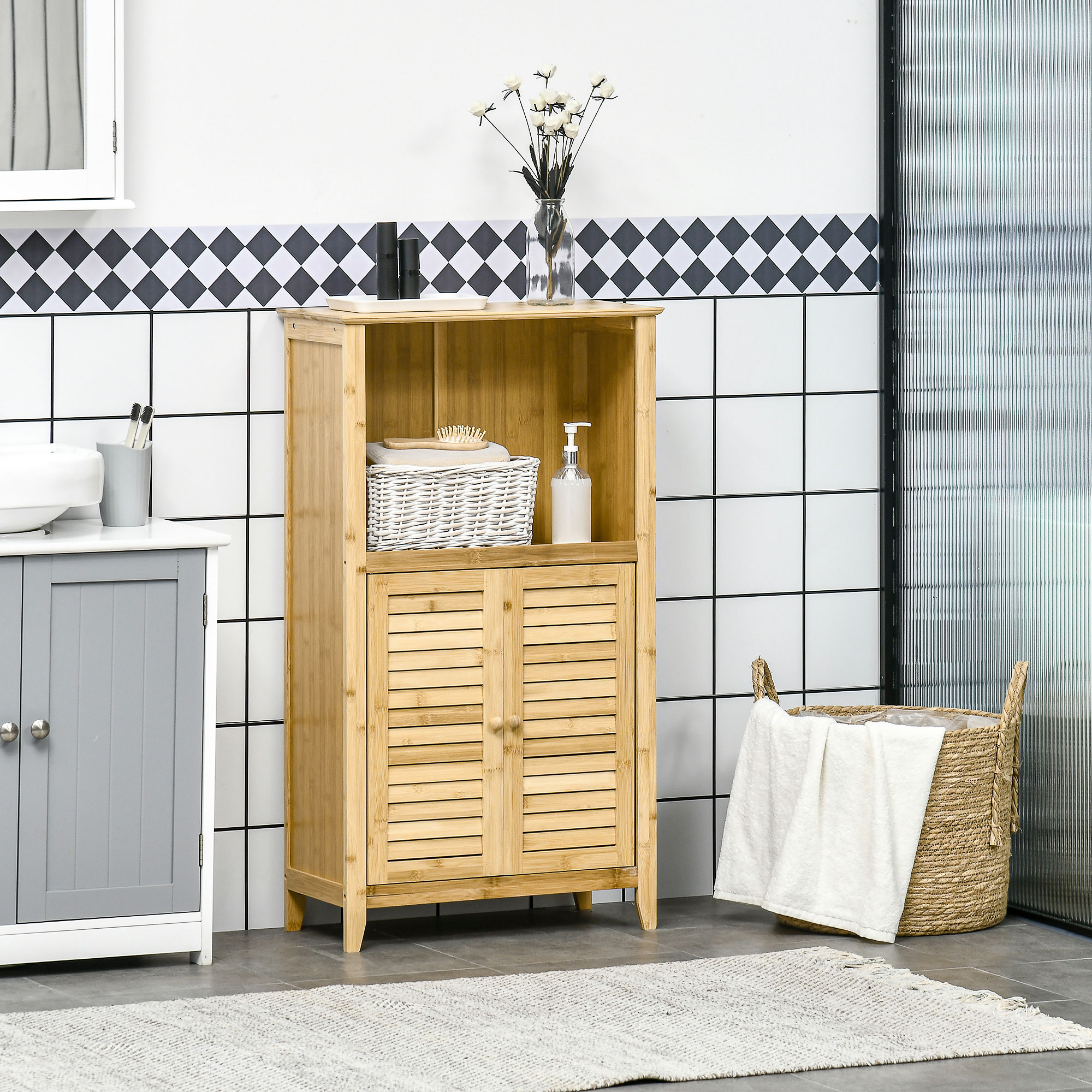 Gabinete de piso de bambú para baño/sala, con múltiples estantes y puertas, natural